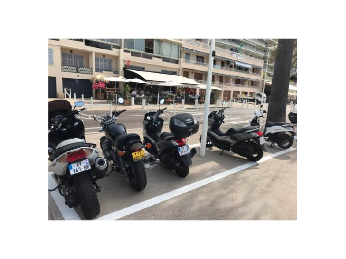 14 places deux-roues (…)