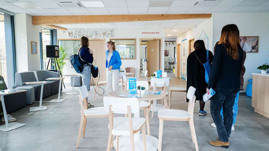 À Aubagne, l'EFS inaugure une Maison du don face à l'enjeu stratégique du plasma