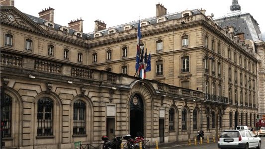 La Caisse des dépôts assure la protection et la gestion de 37 milliards d'euros