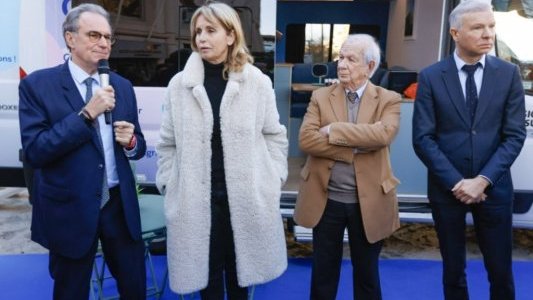 Une camionnette « Au fil de la Ligue » dans les Bouches-du-Rhône