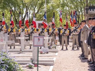 À Draguignan, le carré militaire du cimetière accueille deux soldats morts pour la France
