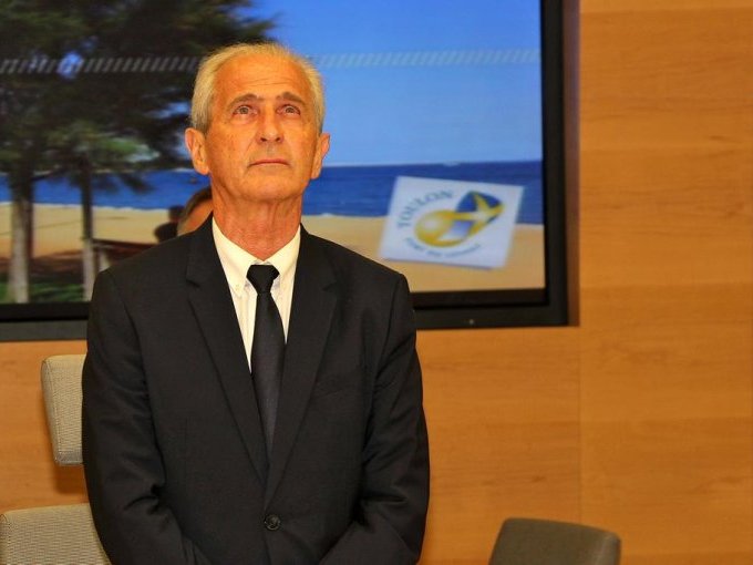 A Toulon, un avant et (…)