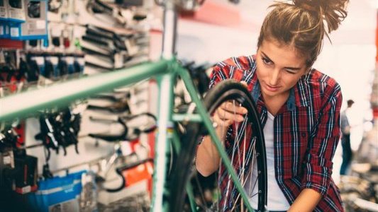 L'Institut de Formation Automobile s'adapte au marché et lance la première formation "Conseiller technique cycles" 