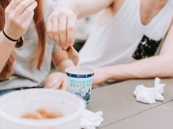 Dons alimentaires de Delta Air Lines aux équipes médicales de Nice