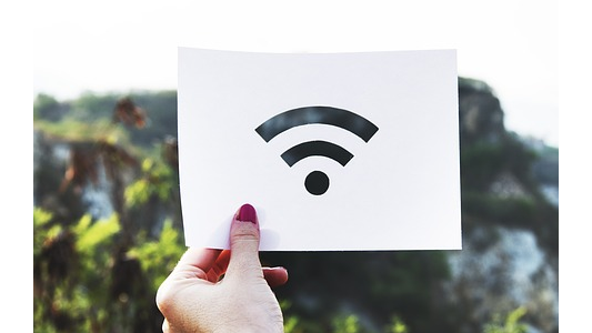 L'Union européenne finance une borne wi-fi publique ?pour 23 communes de la région Sud
