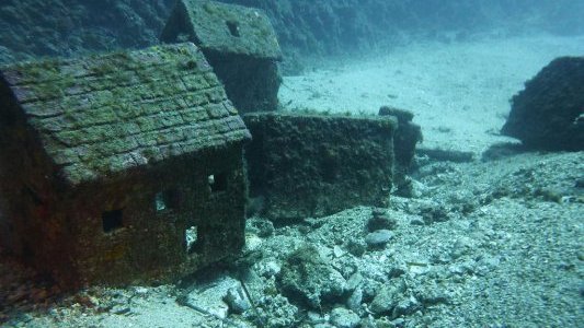 A Saint-Raphaël, découvrez le village englouti du Dramont !