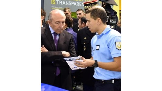 Sécurité : gendarmes et policiers dotés de smartphones et tablettes
