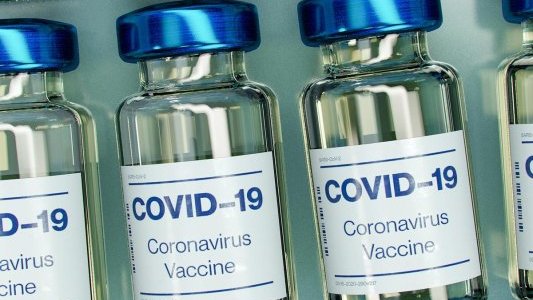 Covid-19 : prévenir et convaincre, le double défi de la vaccination