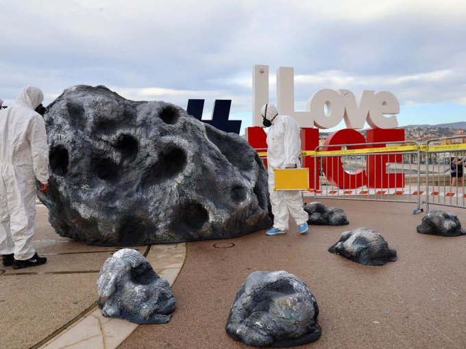 Nice : La météorite (…)