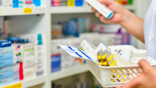 Isola 2000 : la pharmacie rouvre partiellement ce jeudi malgré la fermeture de la galerie commerciale