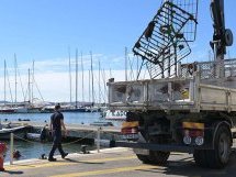 À Hyères, impressionnante opération ports propres