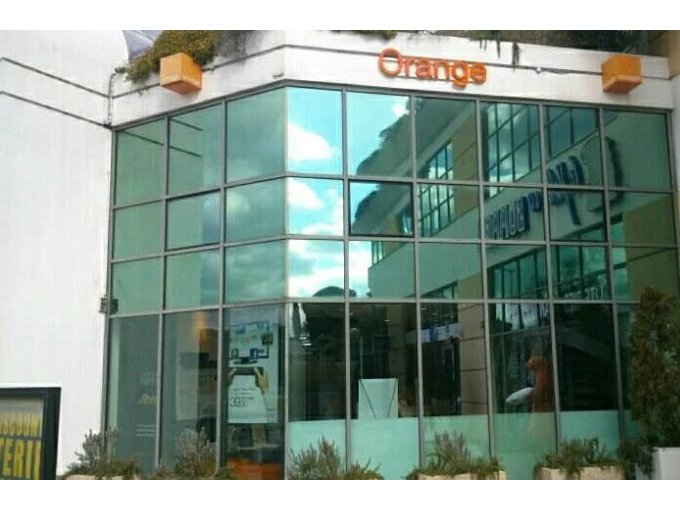 Orange installe une (…)