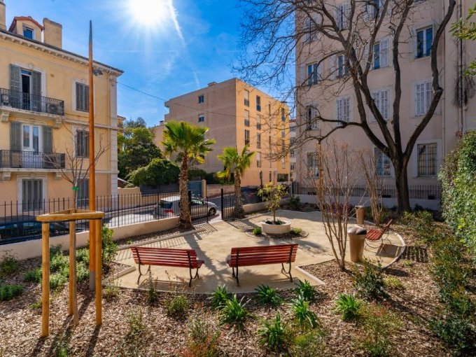 À Cannes, un square (…)