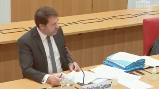 Masques : cacophonie et recadrage par Castaner