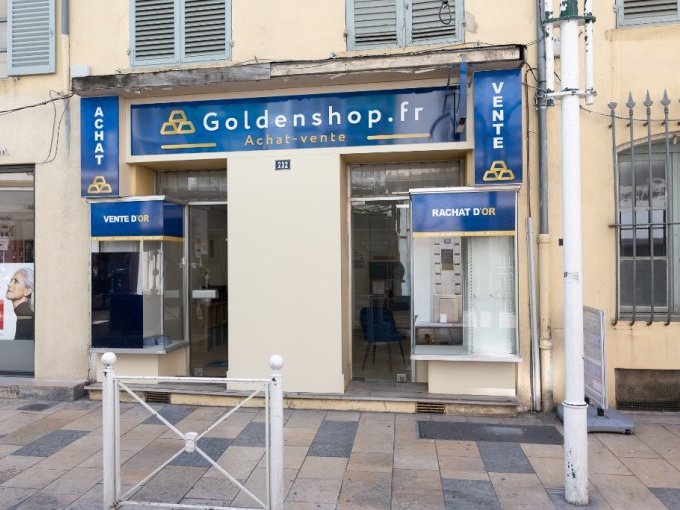 À Toulon, Goldenshop (…)
