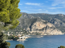 Top 10 des incontournables de l'été sur la Côte d'Azur pour les azuréens : les sentiers du littoral, trésors à portée de claquettes