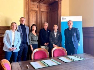 Université Côte d'Azur signe une convention de partenariat avec l'Apec 