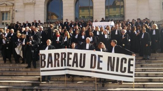 Les avocats des Barreaux des Alpes-Maritimes en grève