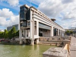 Evolution du fonds de solidarité et élargissement de l'accès au plan tourisme