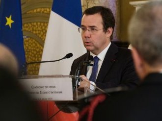 Le préfet des Alpes-Maritimes se place en première ligne pour le maintien de l'ordre