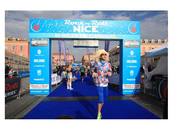 NICE CARNAVAL RUN : (…)