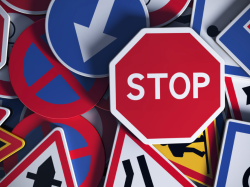 La Colle sur Loup : avis de marché pour la fourniture, livraison de signalisation routière verticale et équipements de la chaussée