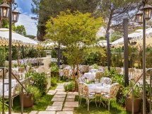 À Saint-Tropez, deux maisons, un même art de vivre