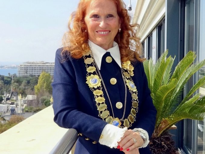 Nicolle Martin réélue (…)