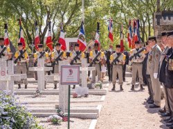 À Draguignan, le carré militaire du cimetière accueille deux soldats morts pour la France