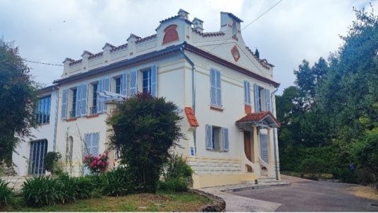Le Cannet - 4 bureaux meublés à sous-louer dans une villa de caractère