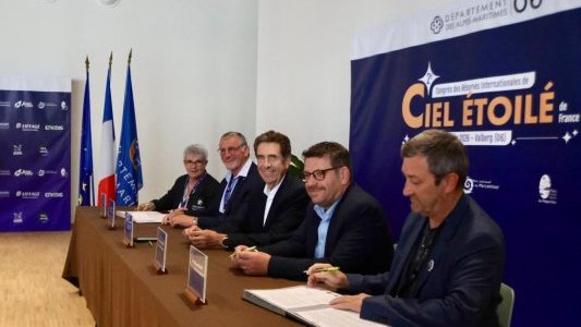 La réserve de ciel étoilé Alpes Azur Mercantour s'étend à l'ensemble du parc national