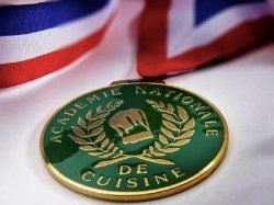 Bruno Tenailleau Chef du Magellan récompensé pour son engagement envers les spécialités locales