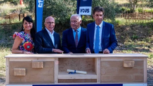 Levens : la première pierre du futur collège posée