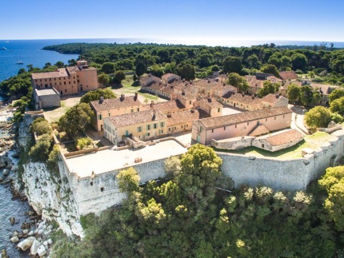 Le Fort Royal de Cannes
