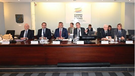 Agglomération Cannes Lérins : David Lisnard, réélu président, fixe le cap pour relever les grands défis du bassin de vie