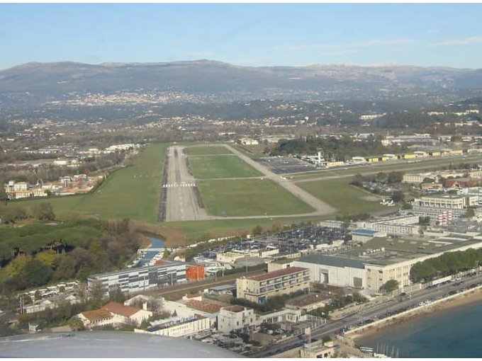 Aéroport Cannes-Mandelieu
