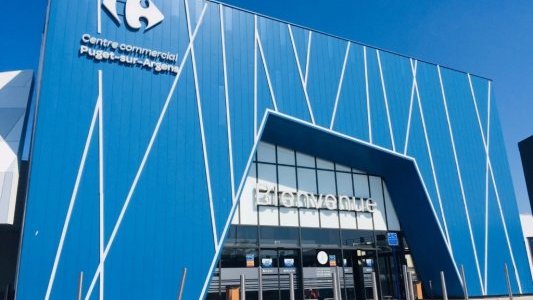 À Puget-sur-Argens, le centre commercial Carrefour met le tourisme local à l'honneur