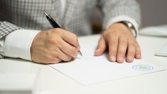 Atelier UPE06 : "Les clauses et les modifications du contrat de travail"