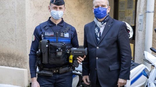 2 motos de police pour intervenir plus rapidement