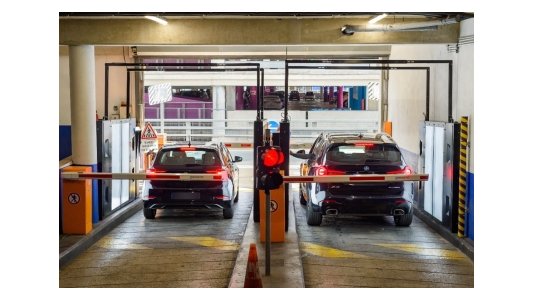 Le Car Rental Center de l'Aéroport Nice Côte d'Azur déploie quatre portiques ProovStation 