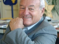 La classe politique marquée par la disparition de Bernard Brochand