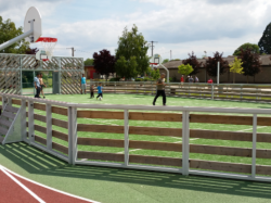 LE BROC : 55 000 € pour un terrain multisports