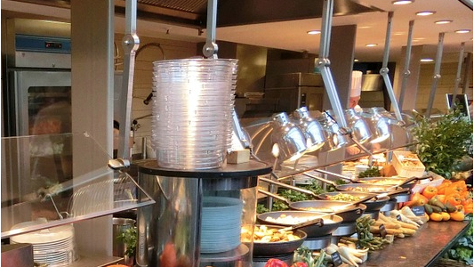 Plastique à la cantine : à Nice c'est fini !