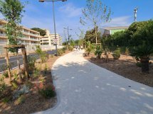  Au Lavandou, voies arborées et coulée verte
