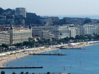 CANNES : Création d'un espace jeunes nouvelle génération