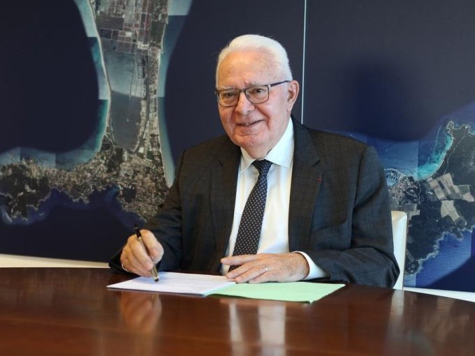 Jean-Pierre Giran, maire