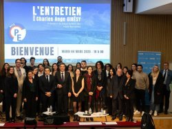 Charles Ange Ginésy à la rencontre des membres du Parlement des étudiants de Nice : échanges sur l'engagement public et l'avenir du département