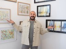 William Consoli, un artiste entre mer et cuisine, expose son univers à Hyères