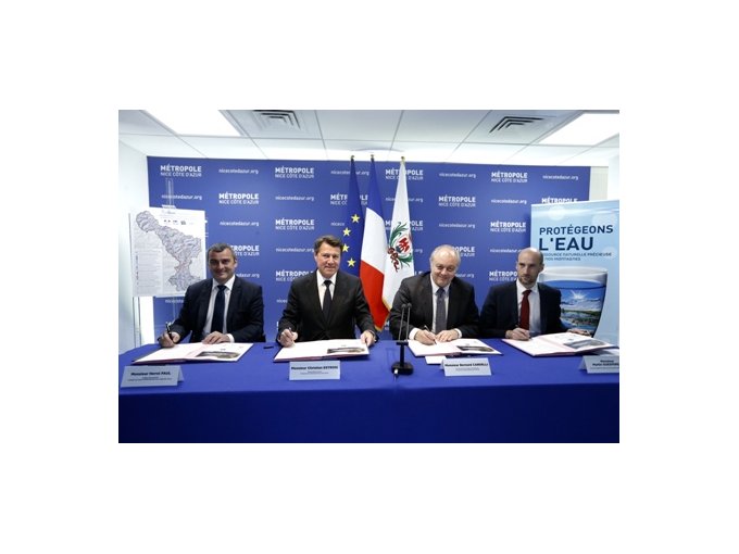 Signature du « contrat de