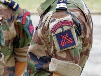  Prise de commandement de la compagnie de fusiliers marins (CFM) Colmay